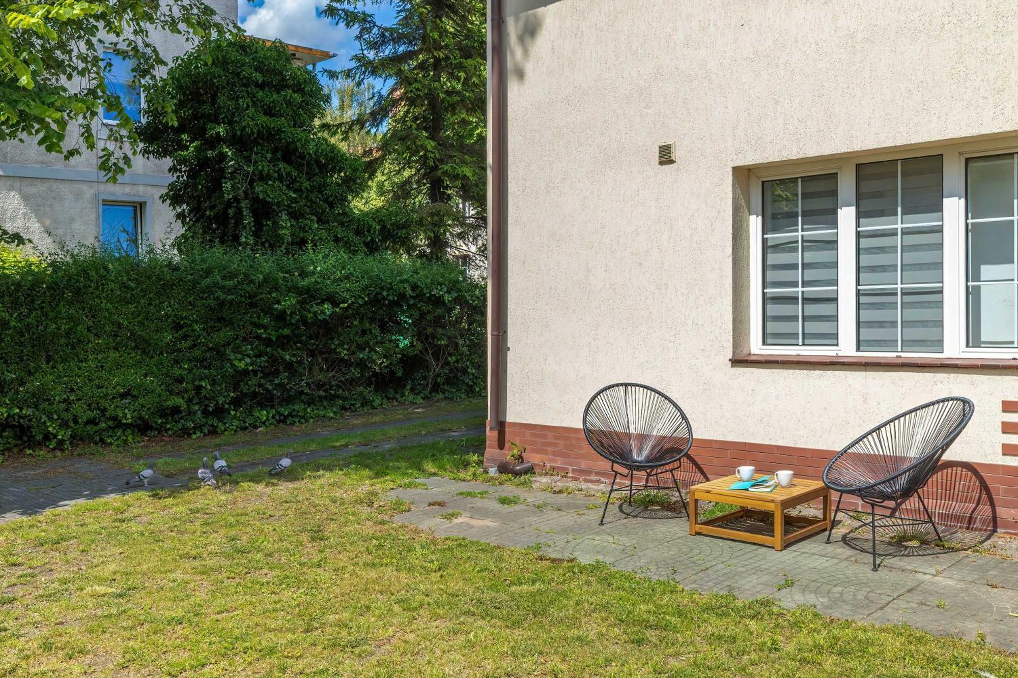 Lana With Parking And Terrace Near The In By Renters *