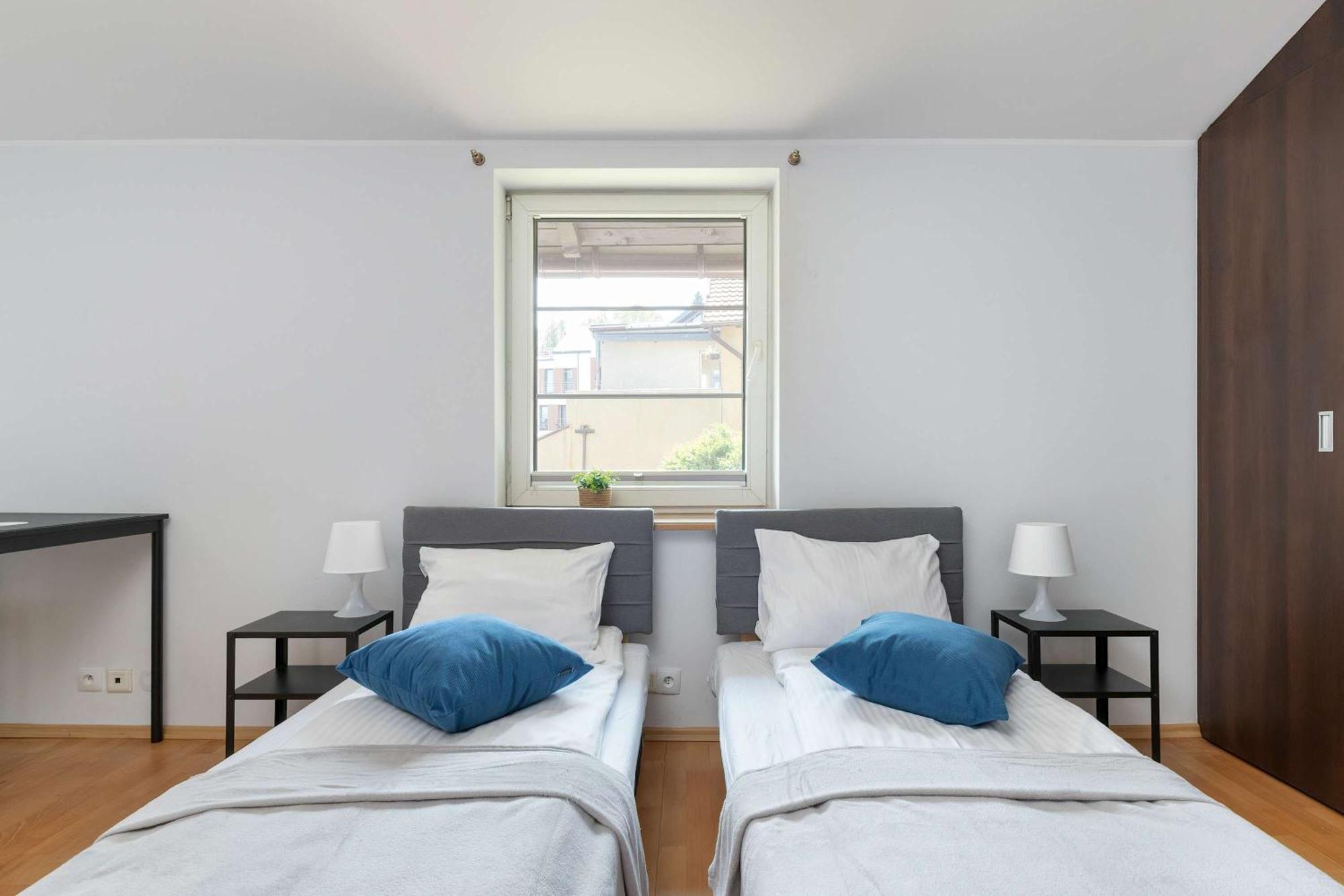 Lana With Parking And Terrace Near The In By Renters Feriehus