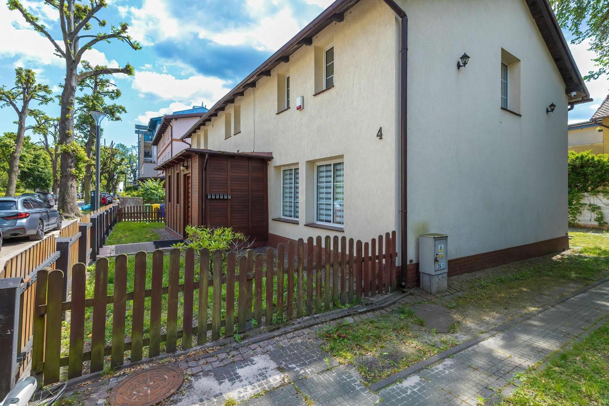 Feriehus Lana With Parking And Terrace Near The In By Renters Sopot