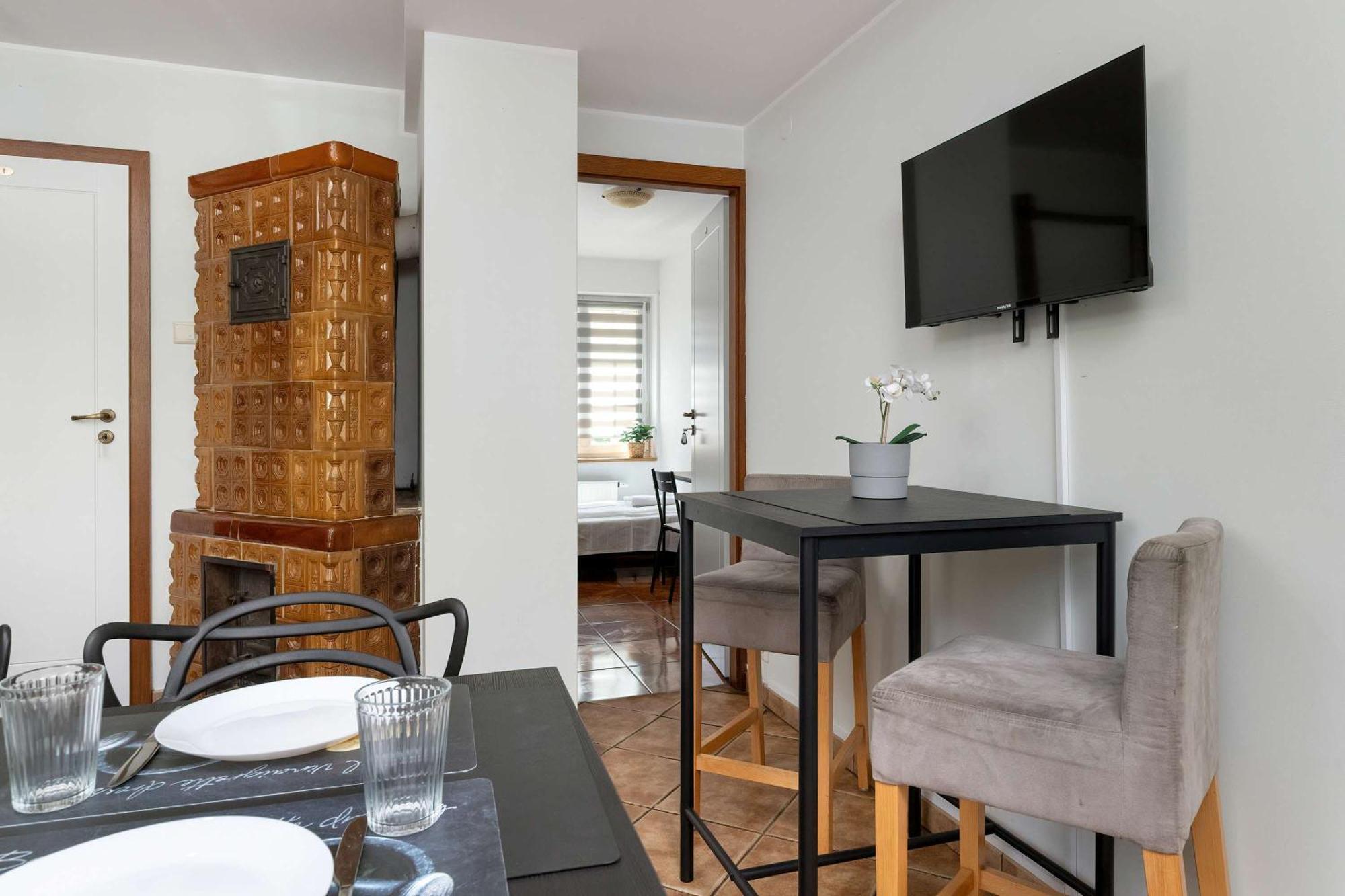 Lana With Parking And Terrace Near The In By Renters *